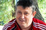 Спортивный доктор, который пишет картины